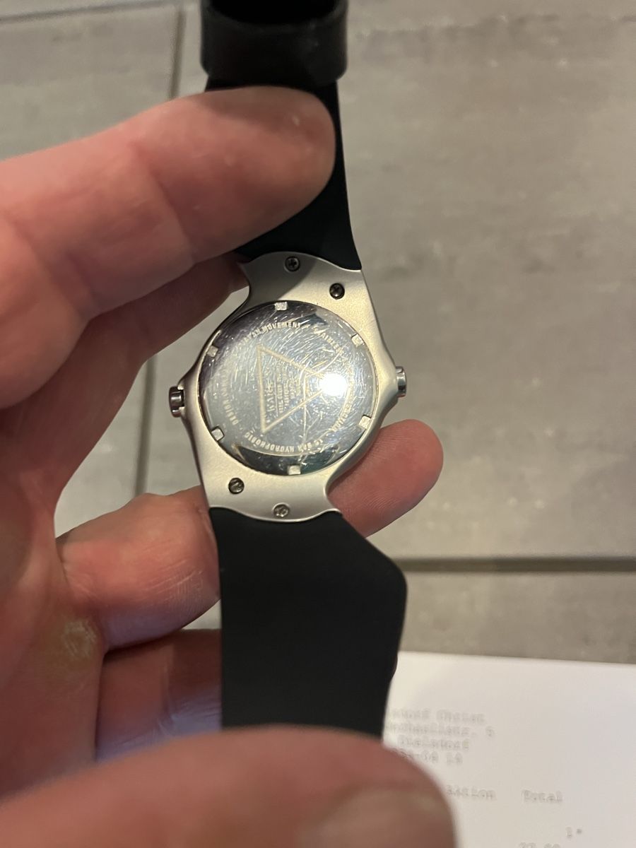 Oakley Montres: Oakley Uhr  – D'occasion à Neerach par fuz_8d7l 5