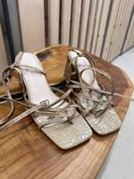 Sandalette beige krokoprägung Schnürung Grösse 37 neu