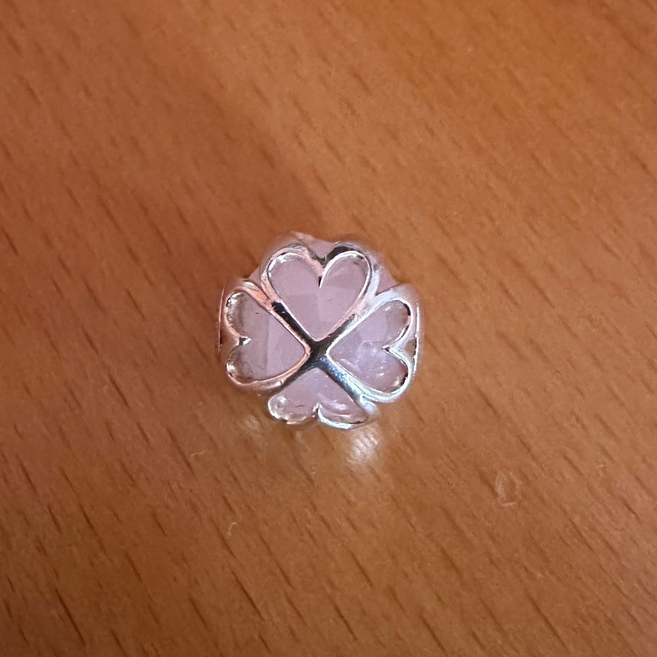 Thomas Sabo Ciondoli: Bead Thomas Sabo "Kleeblatt Rosenquarz" – Nuovo (secondo la descrizione) da Genève venduto da Patricia1964