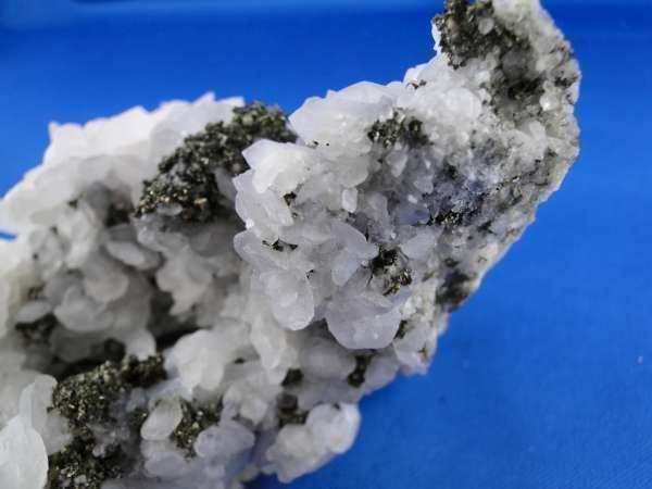 Mineralien & Heilsteine: Calcit (UV-Pink) mit Sulphiden – Gebraucht aus Schinznach Bad von Demerald 9