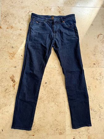 Boss Jeans, neuwertig, Gr. 32/34.