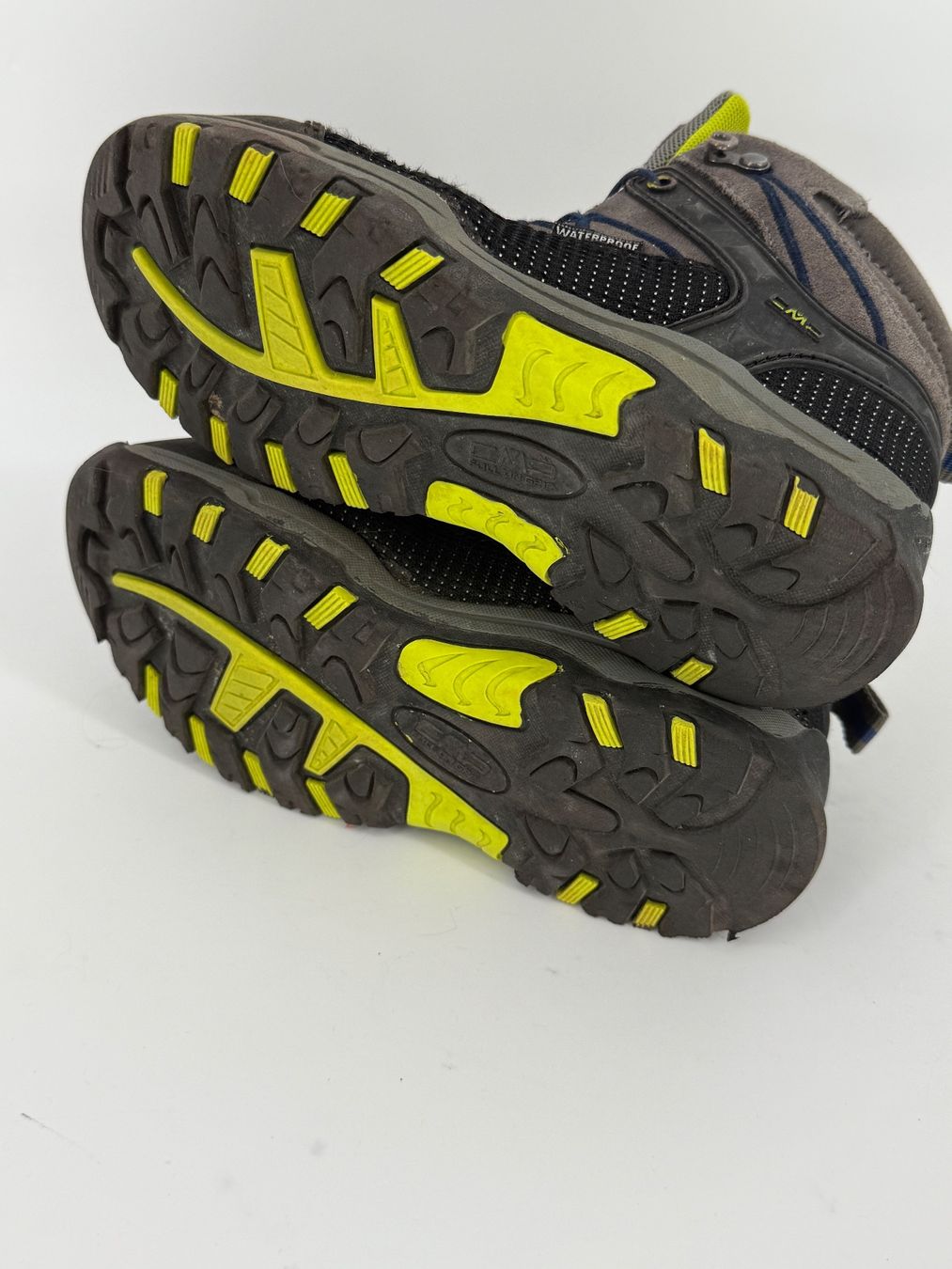 CMP Chaussures garçon: CMP Wanderschuhe Gr. 33 wasserdicht – D'occasion à Auenstein par moin. 4