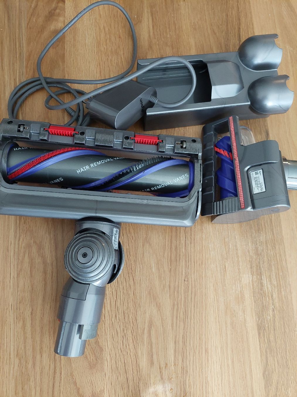 Dyson Aspirapolveri & Accessori: Pièces Dyson v15 Gen5 – Usato da Meyrin venduto da aki_1971 2
