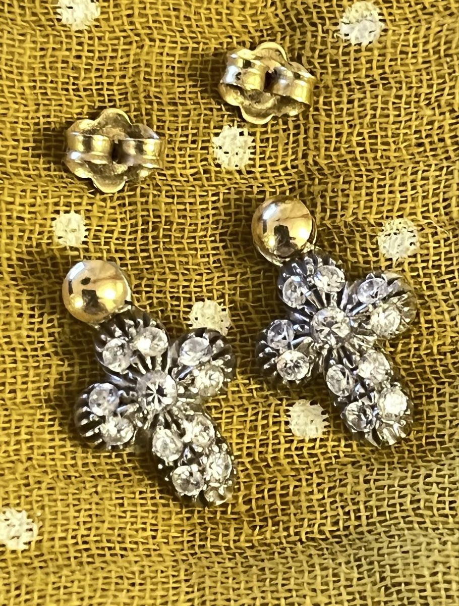 Orecchini pendenti & Orecchini a lobo: Kreuz Ohrstecker 750 Gold – Usato da Schlieren venduto da Lombi13