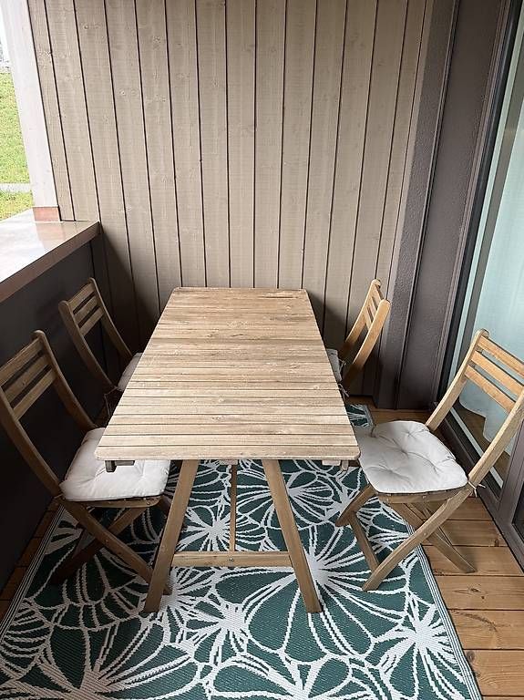 Tischset: Tisch + 4 Klappstühle – Gebraucht aus Ettiswil von jessica_haefliger