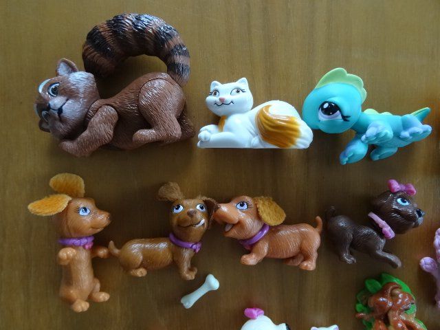 Giocattoli: Spielzeug Figuren Kinder – Usato da Bazenheid venduto da Aebi55 1