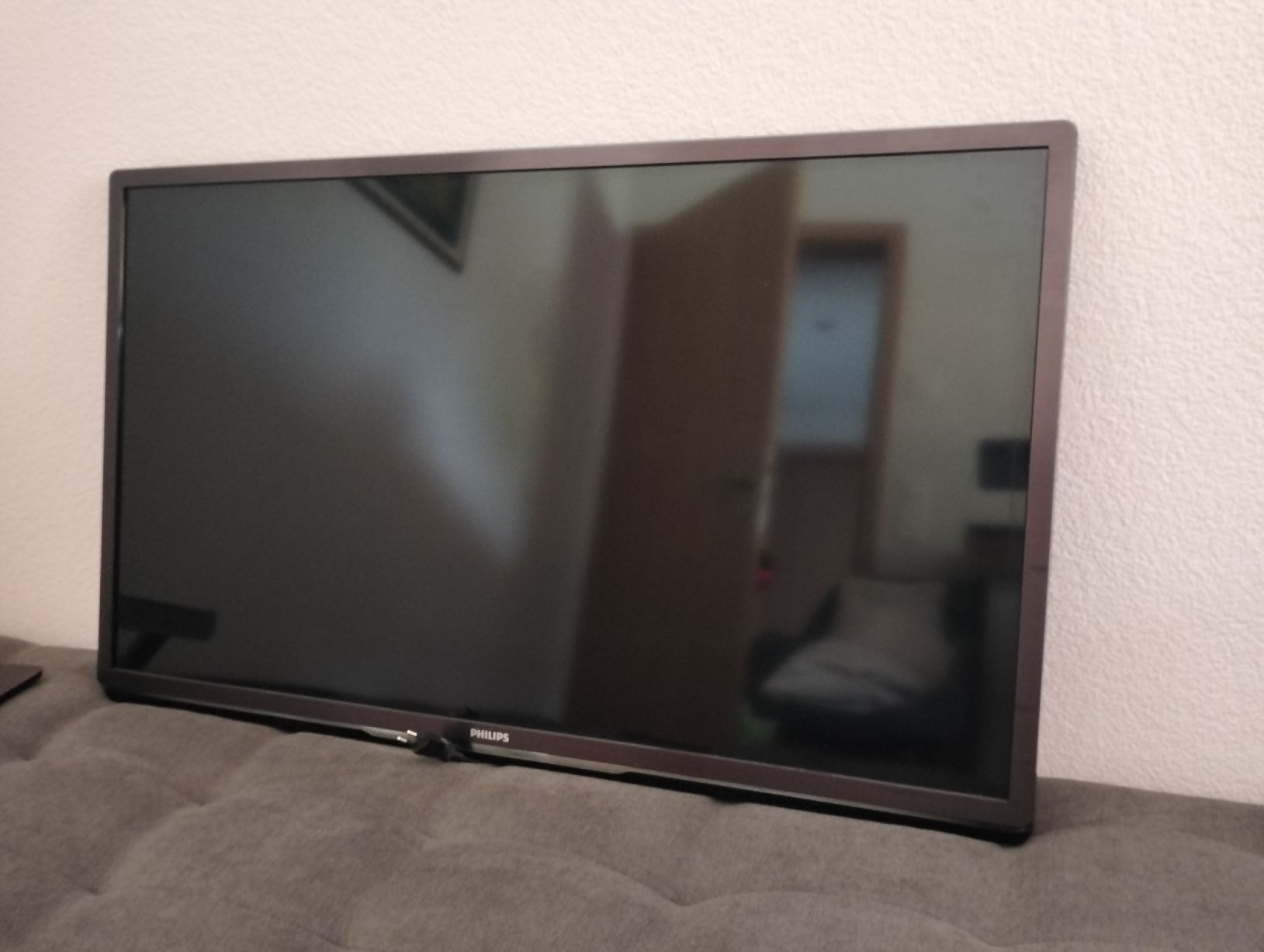 Philips Fernseher: Fernseher Philips – Gebraucht aus Erlenbach i. S. von Friedel13