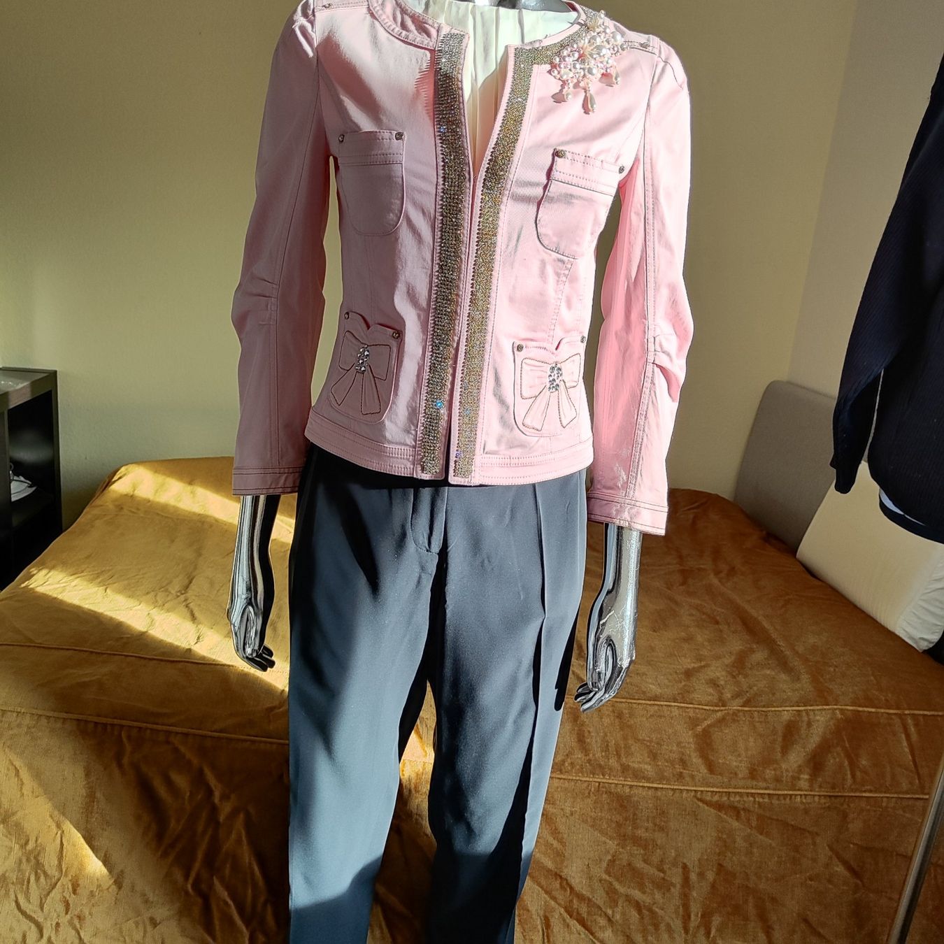 Giacche: Damen Blaser Gr 40 IT – Nuovo e nell'imballaggio originale da Langnau am Albis venduto da Judithsebi 4