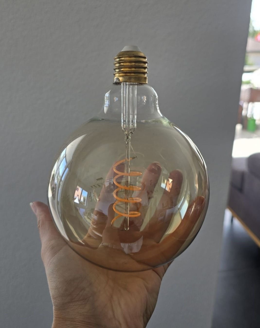 Lustres & lampes de plafonds: Grosse Glühbirnen – D'occasion à Kriegstetten par MT-07-Pink