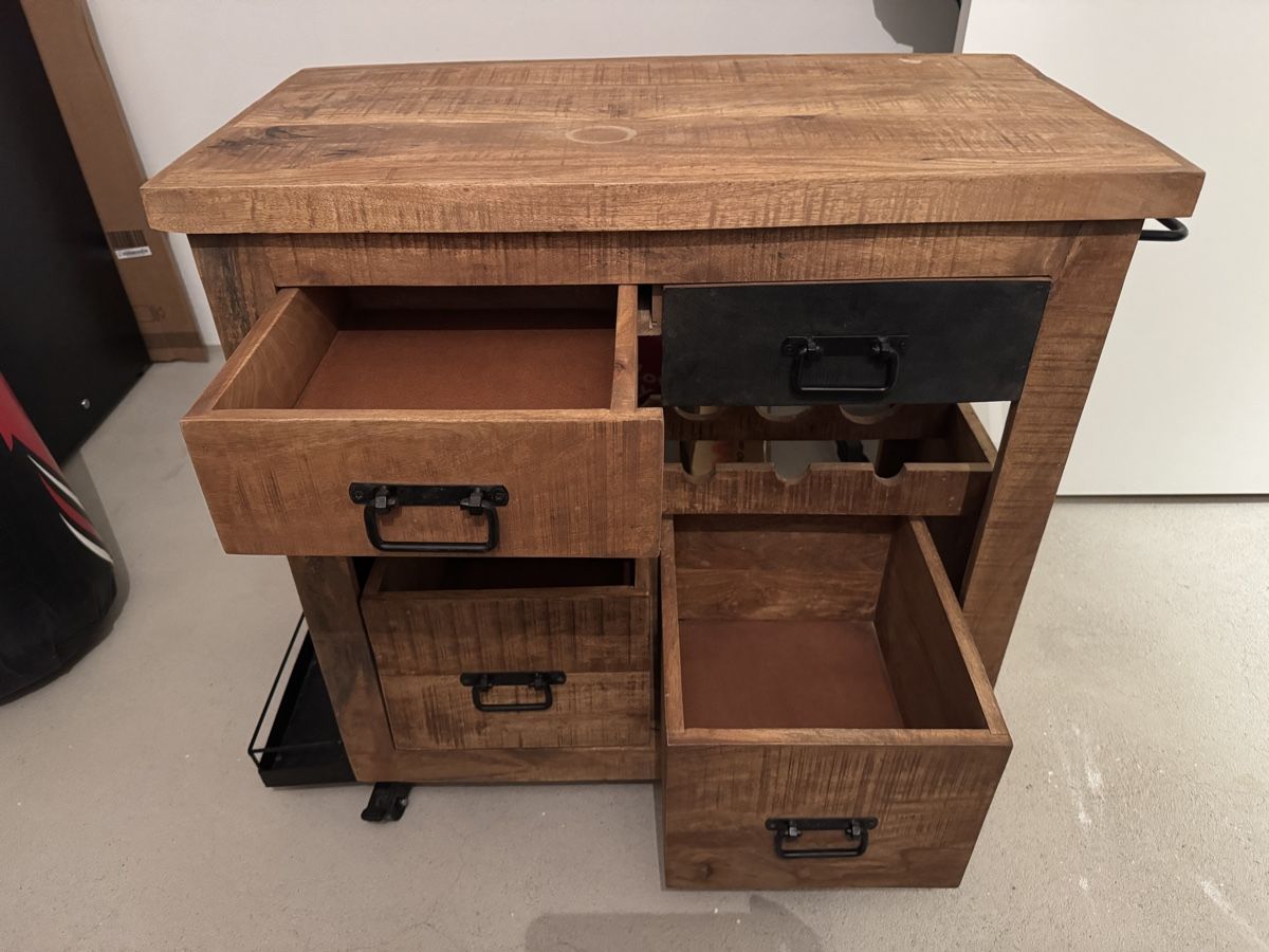 Kommoden: Sideboard und Barwagen – Gebraucht aus Au ZH von robuzz 5