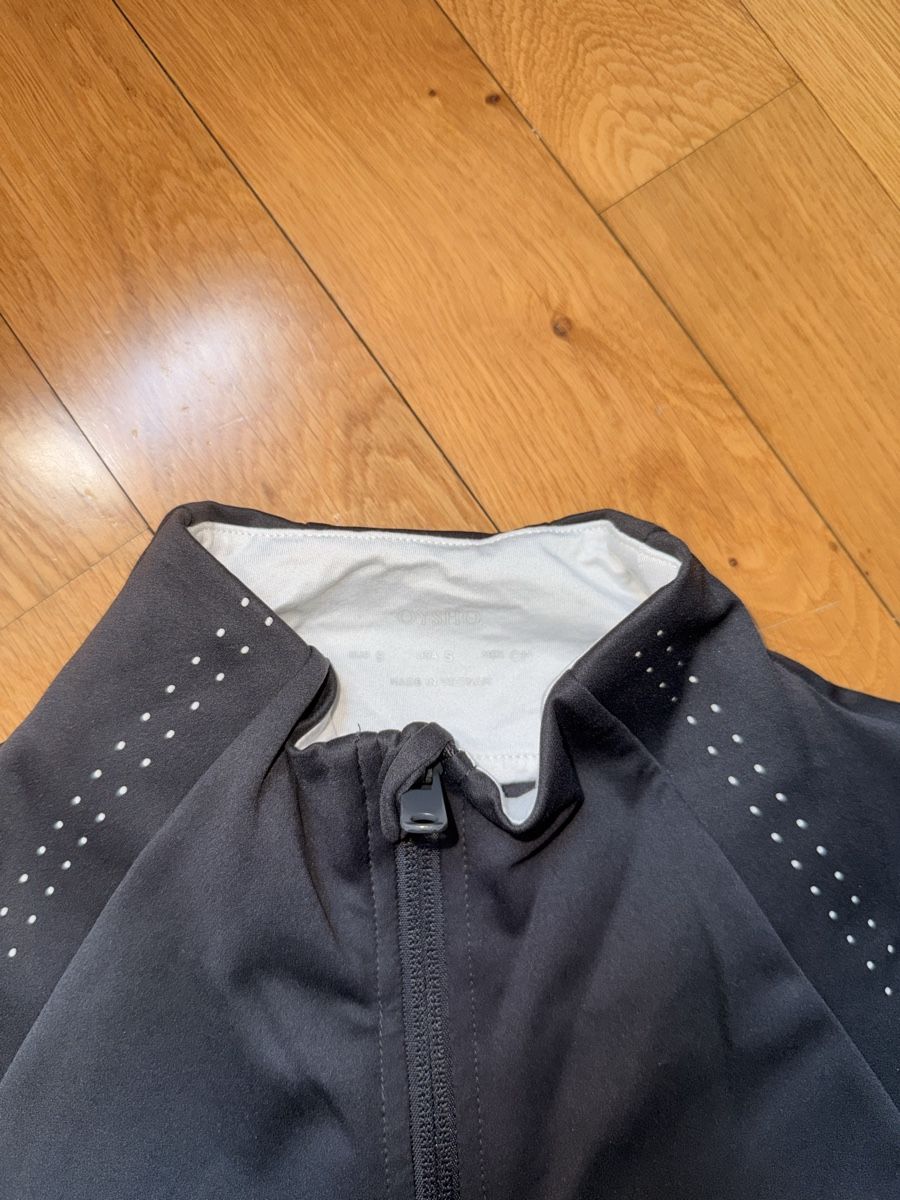 Oysho Lotti di vestiti: Oysho Running Set Jacket Trousers Size S Black – Usato da Biel/Bienne venduto da brr_2wky 2