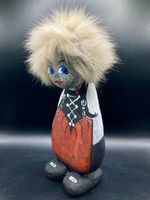 Handbemalte Steinfigur, Berner Tracht, Unikat