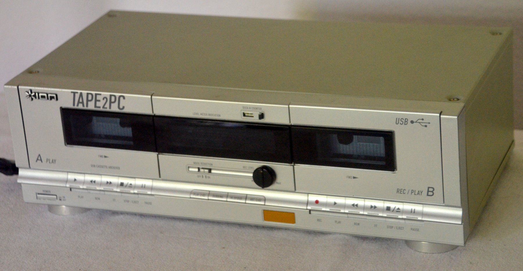 Registratori: ION Tape 2 PC USB Kassettendeck Cassette Deck – Usato da Collonges venduto da arashee 2