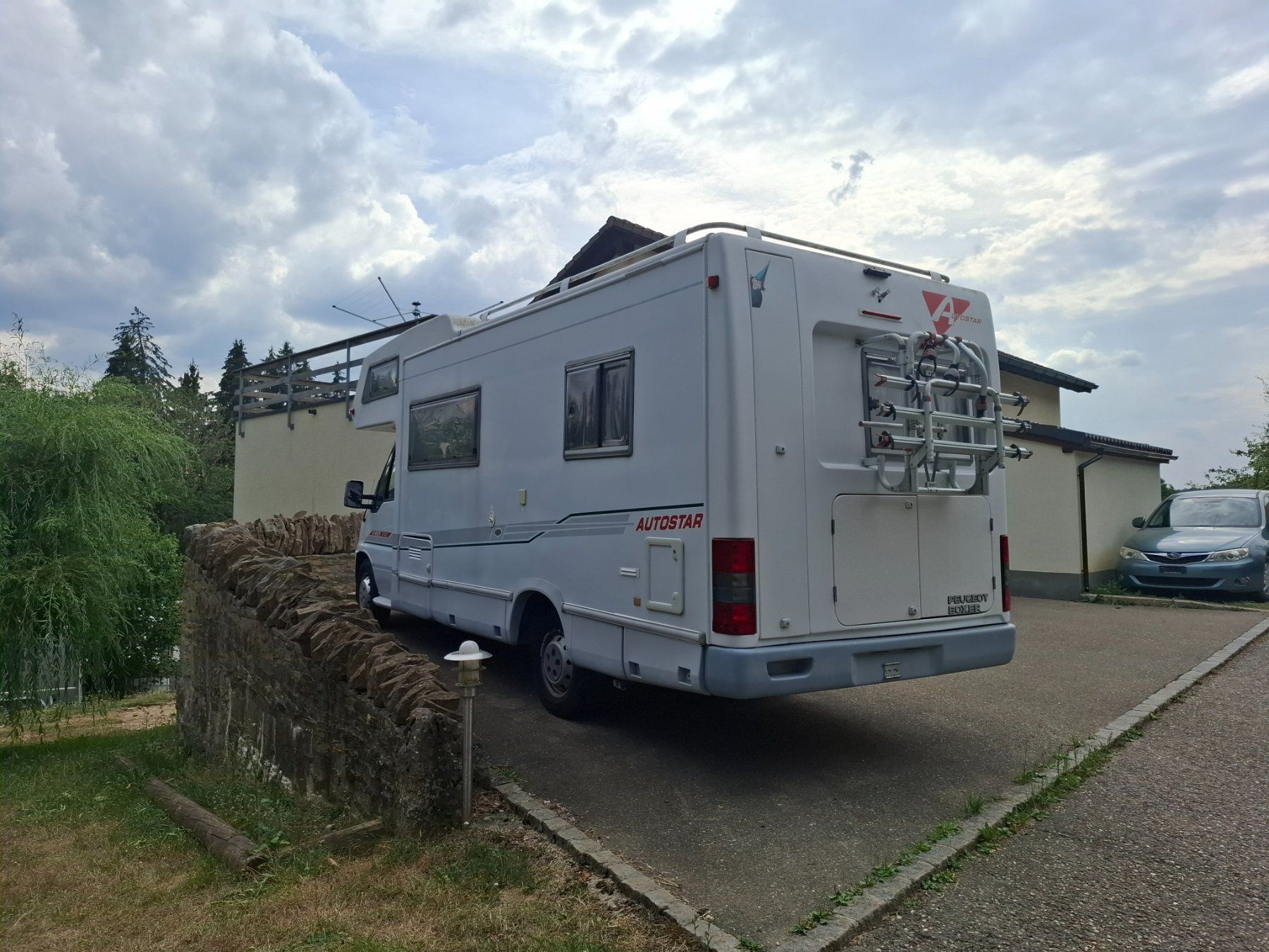 Peugeot Véhicules de camping: Camping car Peugeot – D'occasion à Lajoux JU par trainap
