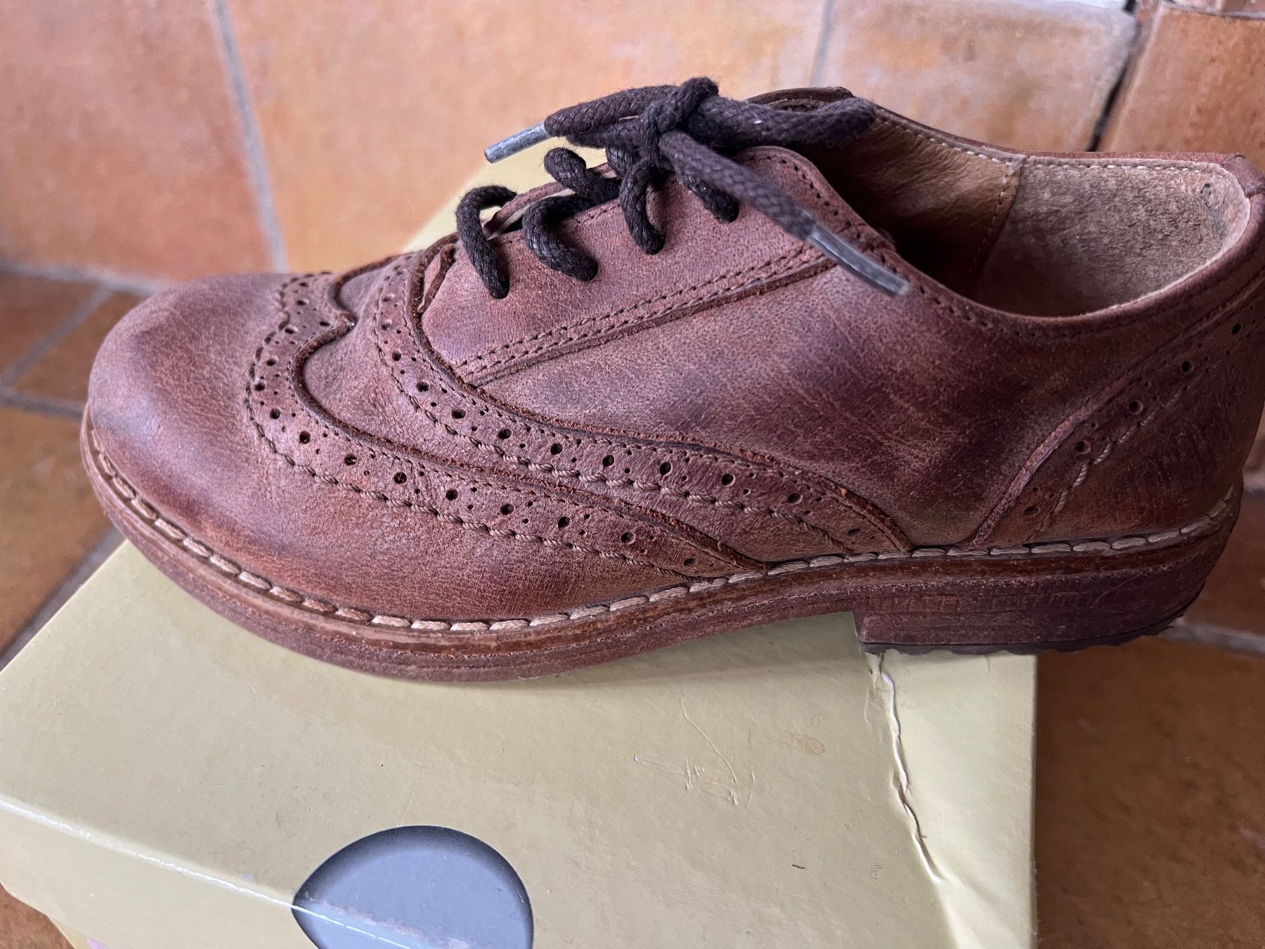 Momino Scarpe per ragazzi: Schuhe 31 Momino – Usato da Beinwil am See venduto da brigittehug 2