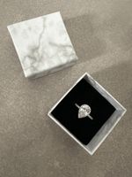 Ring mit Zirkonia neu mit Box