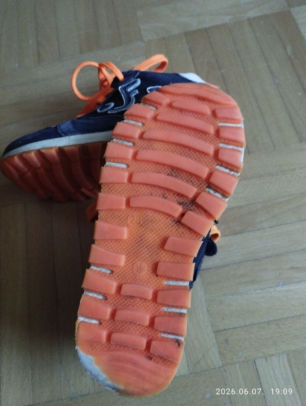 Scarpe per ragazzi: Kinderschuhe Gr. 28 dunkelblau/orange – Usato da Wangs venduto da Gabrill 2