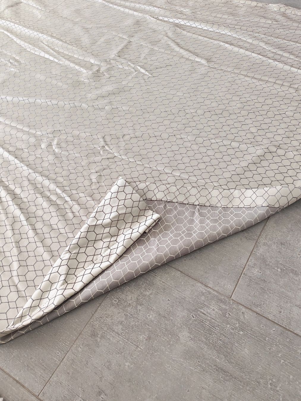 Tende: 4 Pieces Elegant Grey Honeycomb Pattern Curtain 140x235cm – Usato da Büsserach venduto da mis_fg52 3