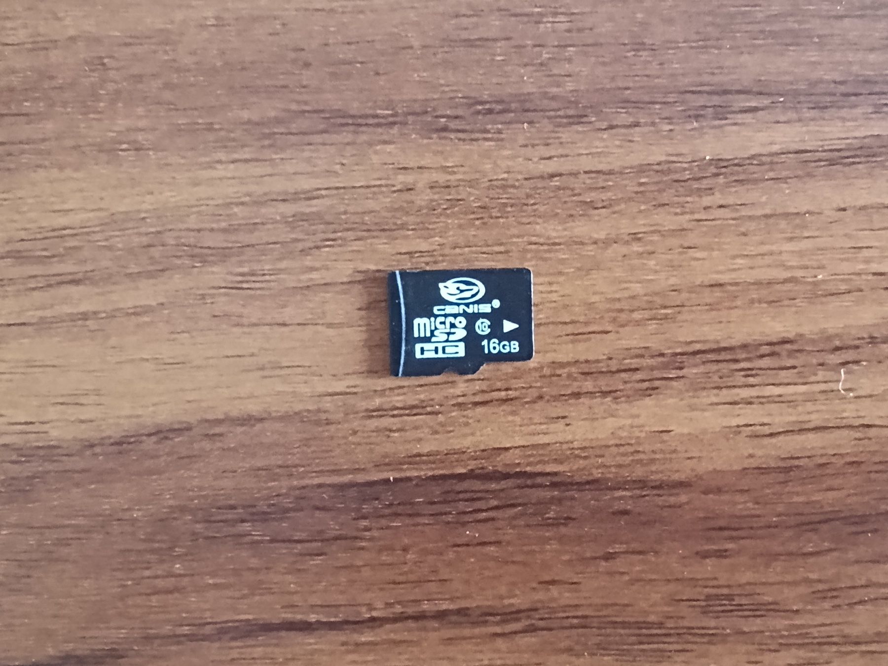 Schede di memoria: Carte mémoire micro SD 16GB – Usato da Aigle venduto da Dadavd