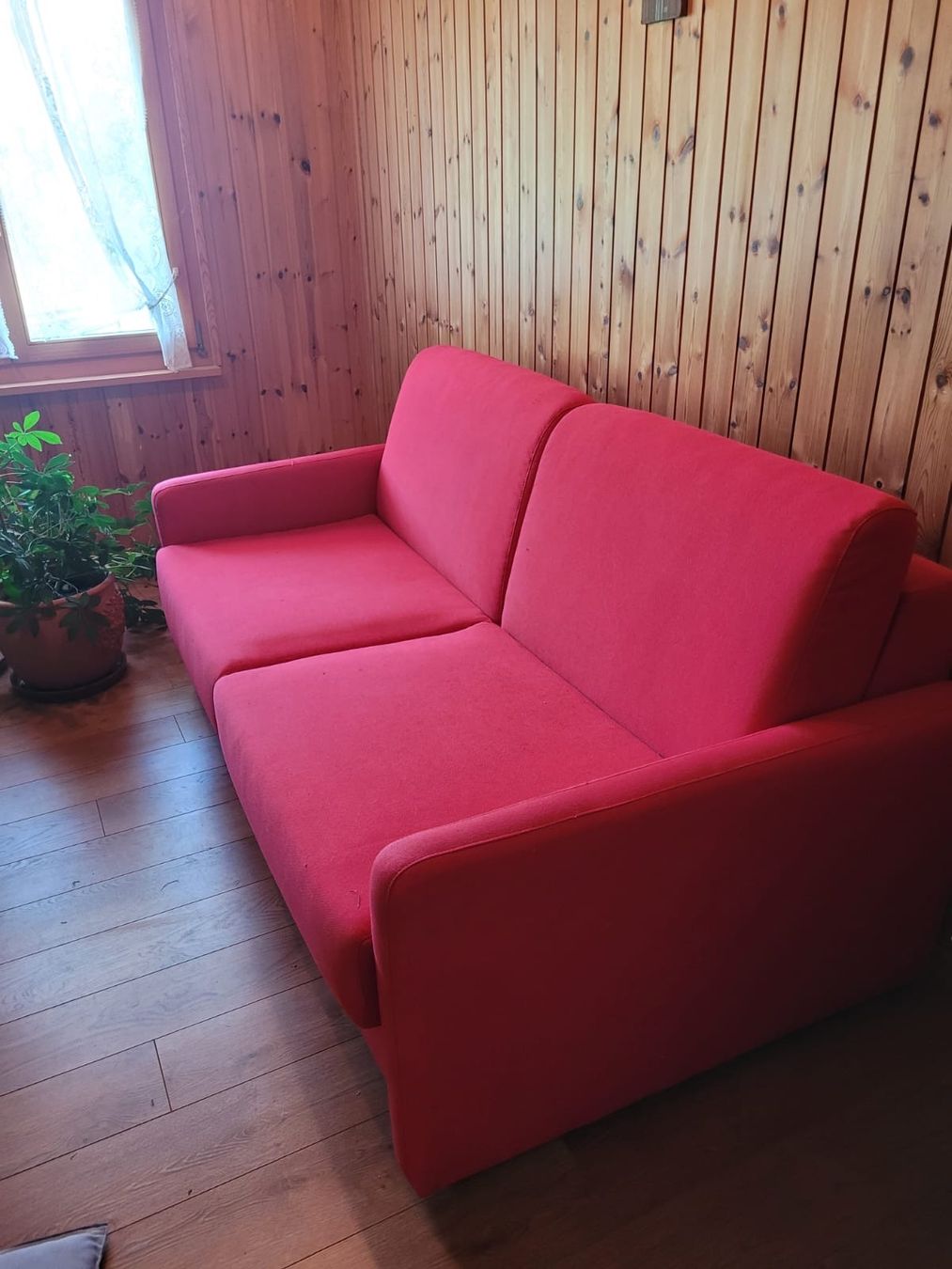 Divani: 2 er Sofa mit Bettfunktion – Usato da Schwellbrunn venduto da Fith