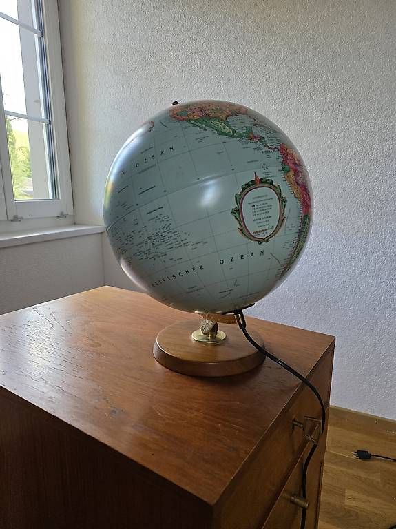Sonstige Dekorationen & Accessoires: Vintage Globus mit Holzfuss – Gebraucht aus Grosshöchstetten von kids04 3