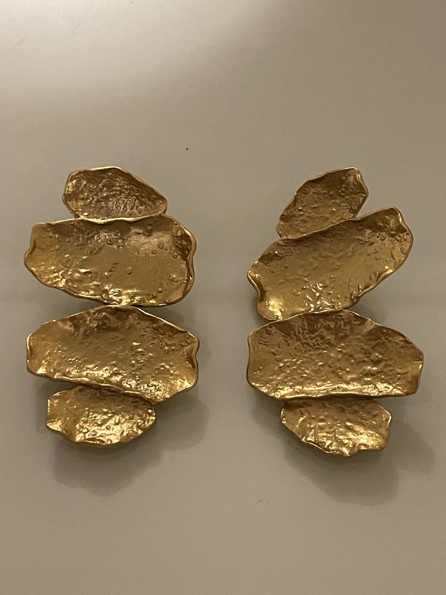 Orecchini pendenti & Orecchini a lobo: Strukturierte Gold Statement Ohrringe – Nuovo (secondo la descrizione) da Horgen venduto da Ed0 1