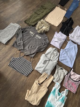 Grosses Kleiderpaket Gr.S Cargohose Bershka Zara Abercrombie