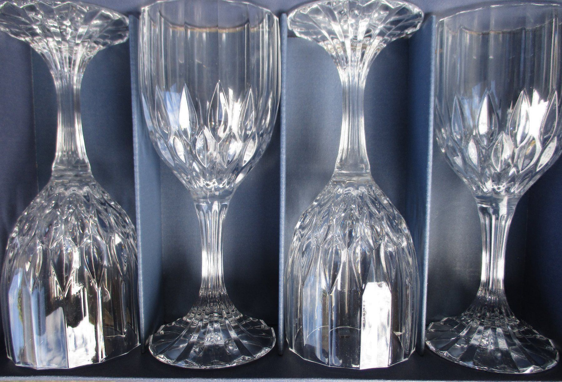 Bicchieri: Kristall Wein Gläser / 4er Set 25.5 cl – Nuovo (secondo la descrizione) da Flumenthal venduto da novbra