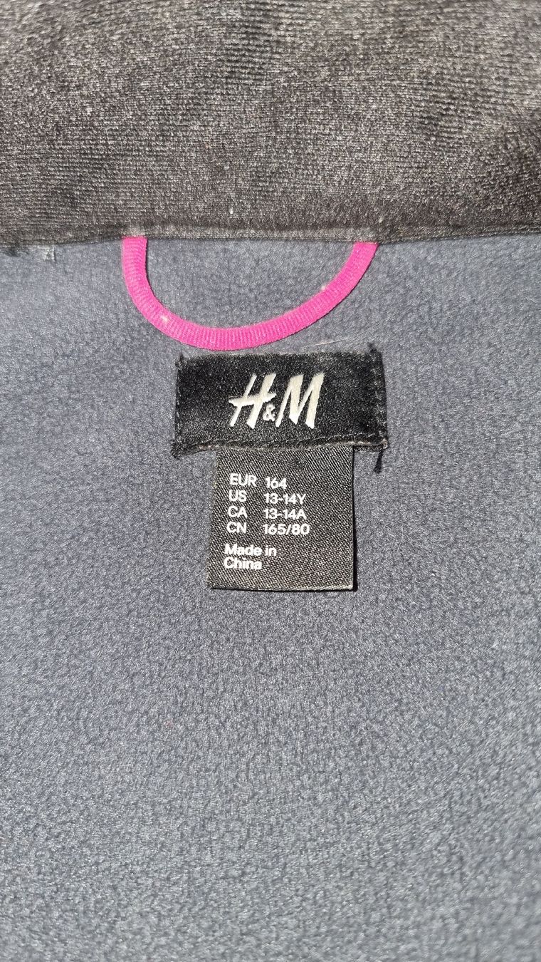 Jacken: H&M Softshell Jacke, Schwarz, Gr. 164, Top Zustand  – Neu (gemäss Beschreibung) aus Wigoltingen von Zuckerfee84 2