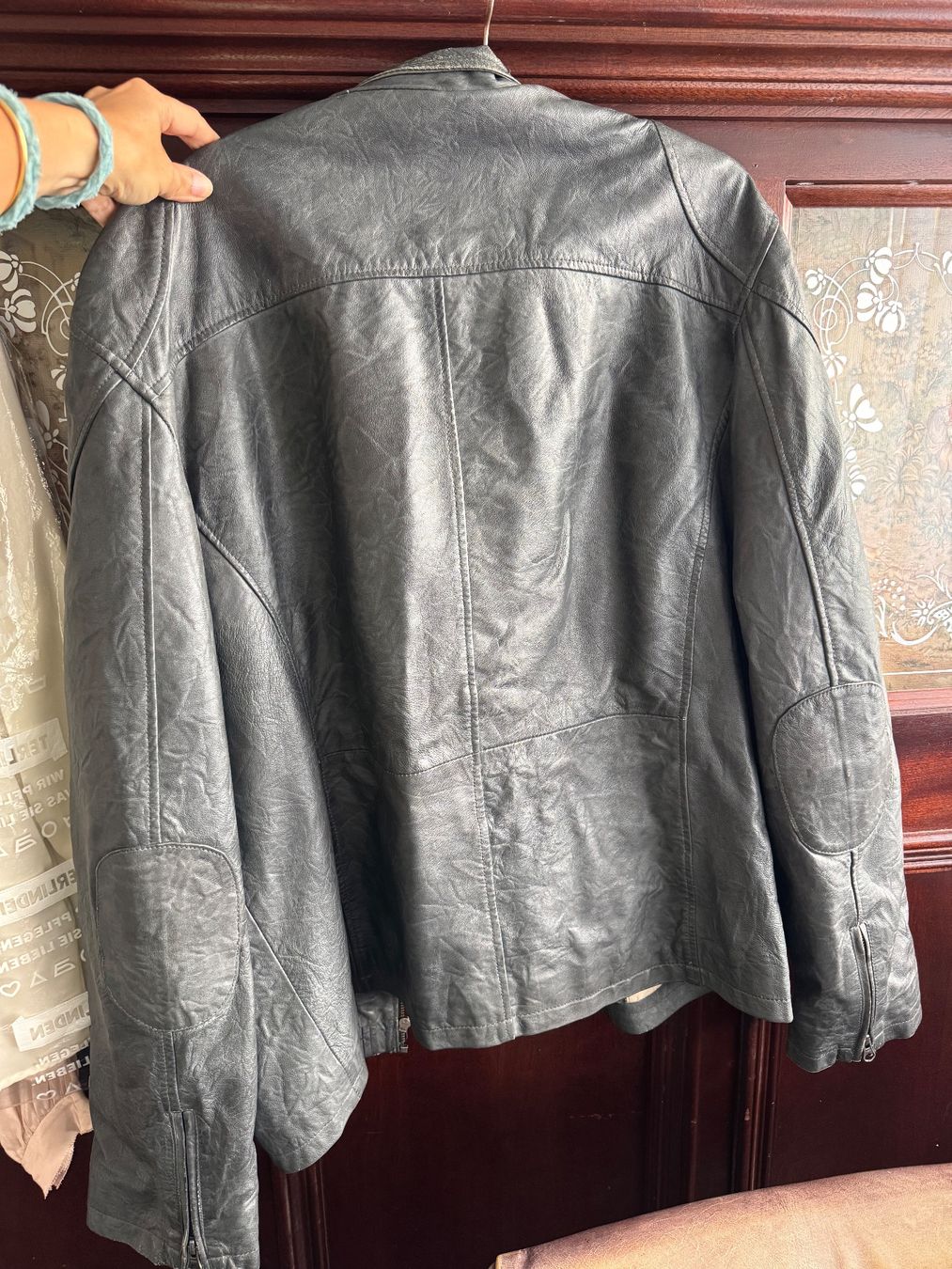 Vestes: Lederjacke Nils – D'occasion à Obfelden par cesarina10 2