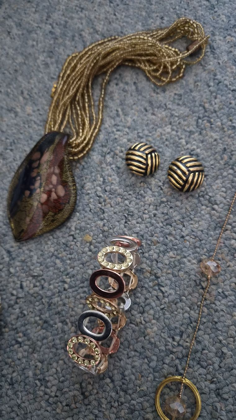 Sonstiger Schmuck: Vintage Schmuck Lot Sammlung  – Gebraucht aus Kölliken von Upcycling-by-Mc-TAM 6