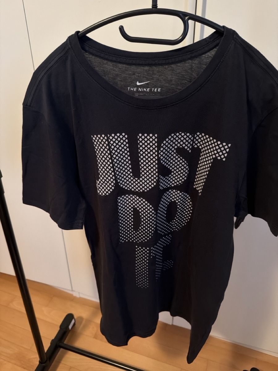 Nike T-shirt: Nike t-shirt – Usato da Sementina venduto da bru_vpp5