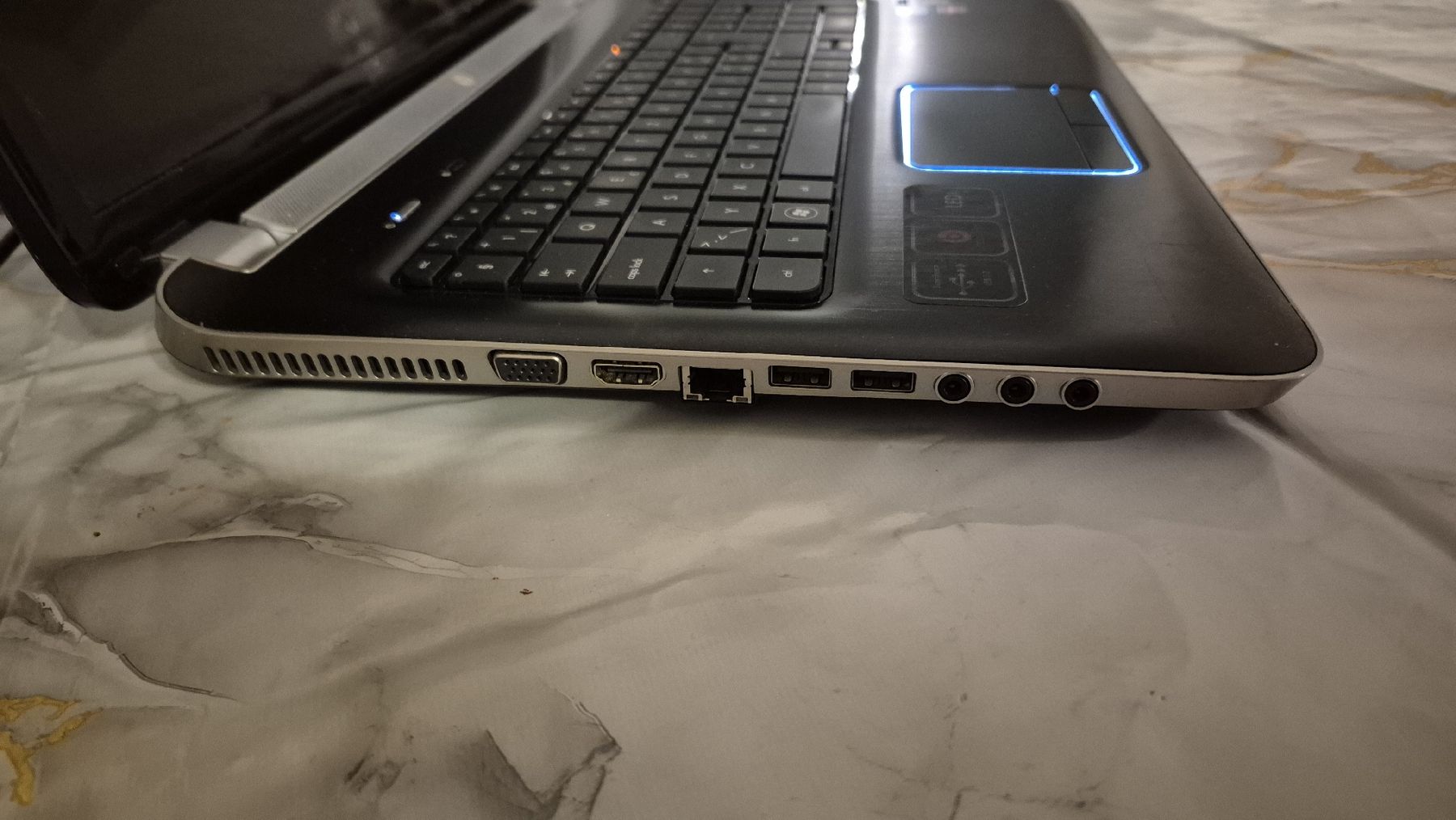 Hewlett Packard Notebook: hp pavilion dv7 béats audio i5/radeon – Usato da Léchelles venduto da sim7891 4
