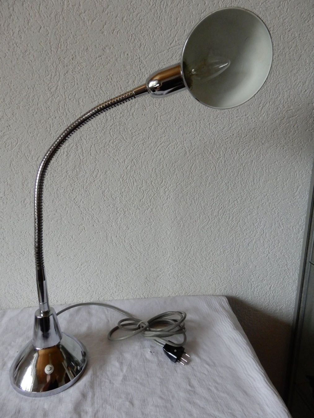 Lampade: Schwanenhals - Tisch-/Pultlampe – Usato da Senèdes venduto da Mutzli52 1