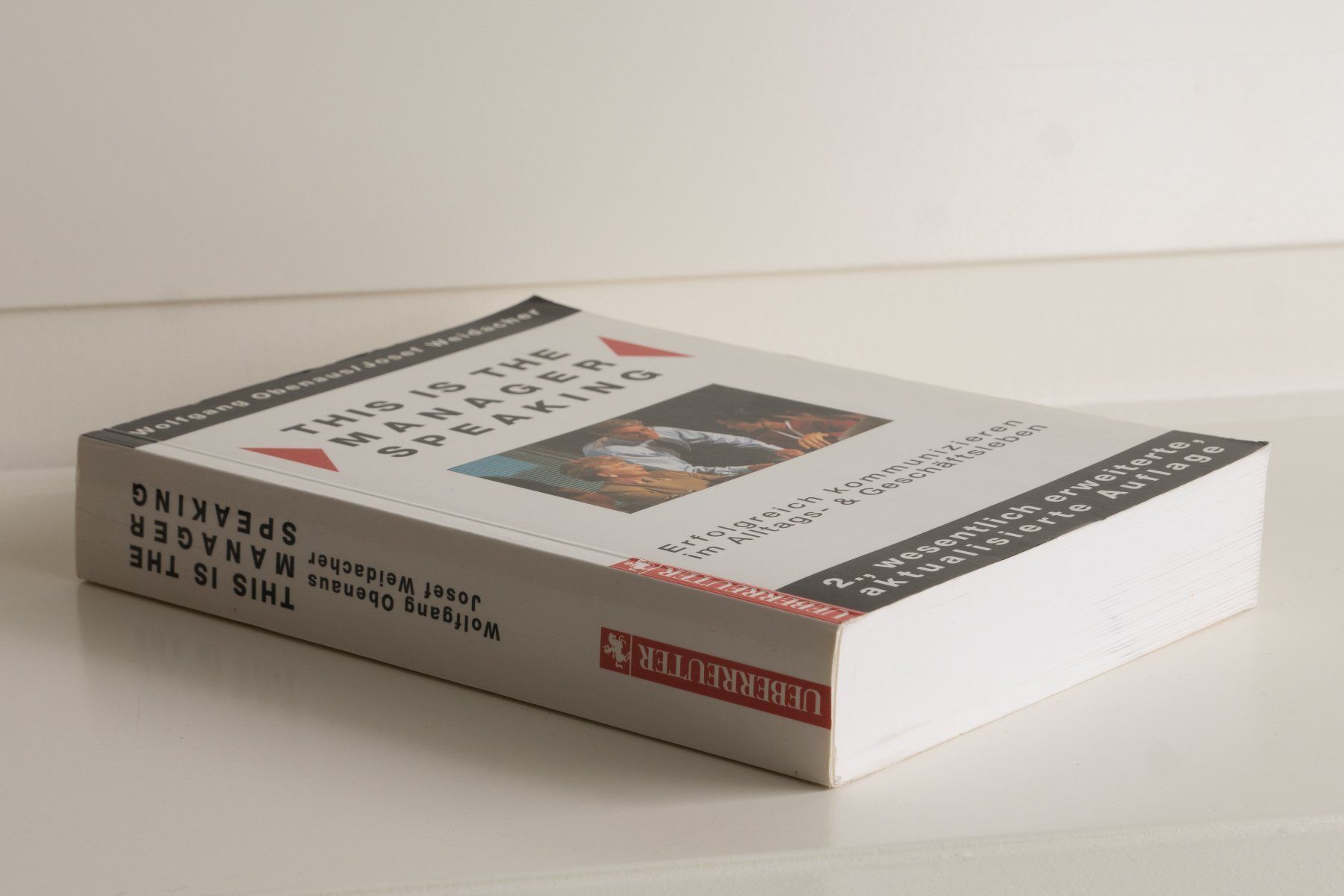 Libri: This is the Manager Speaking / Englisch – Nuovo (secondo la descrizione) da Genève venduto da Somethingwicked 2