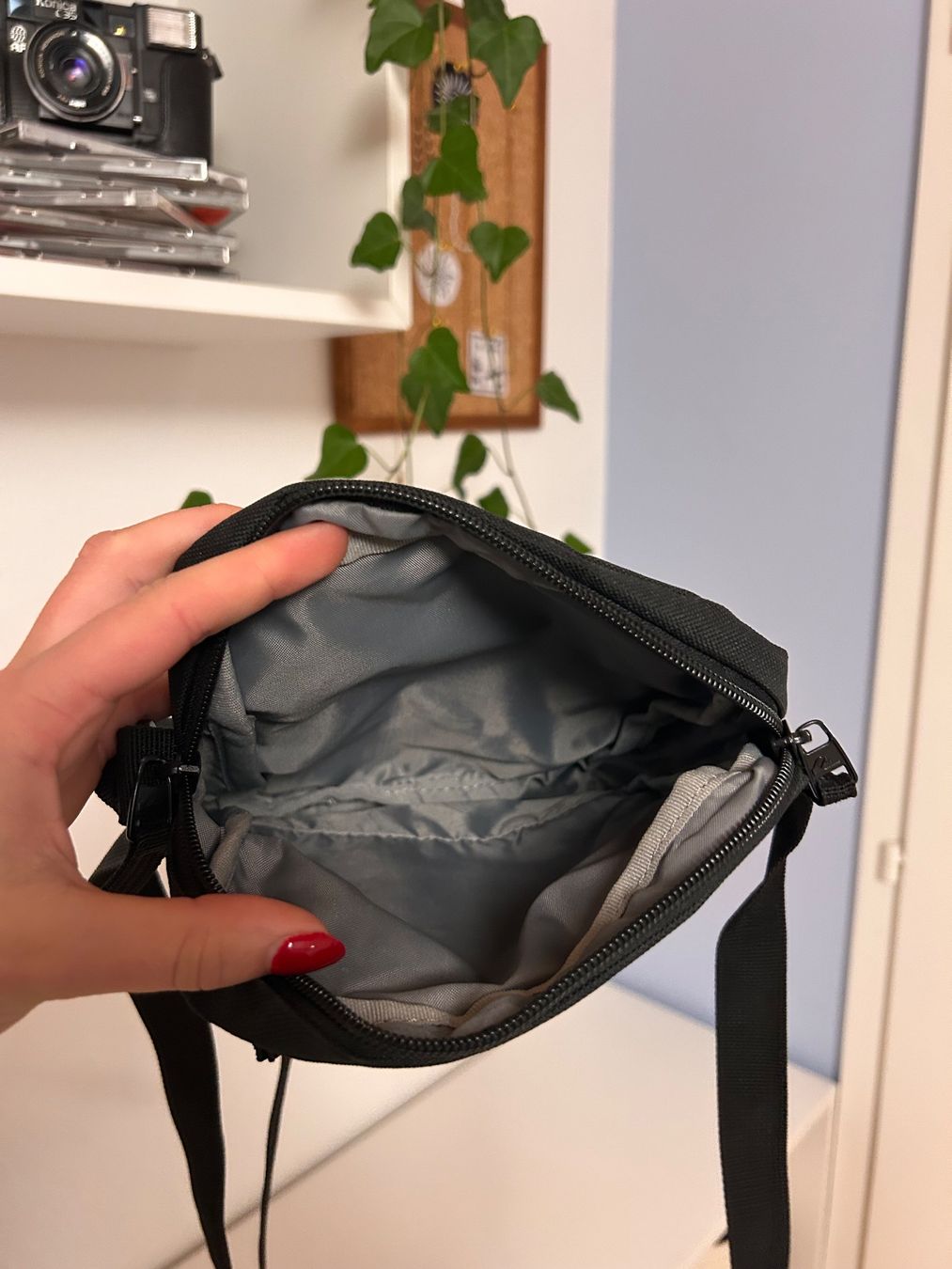 Quiksilver Borse: Quicksilver Crossbody Bag schwarz – Usato da Bösingen venduto da noe_5dcf 1