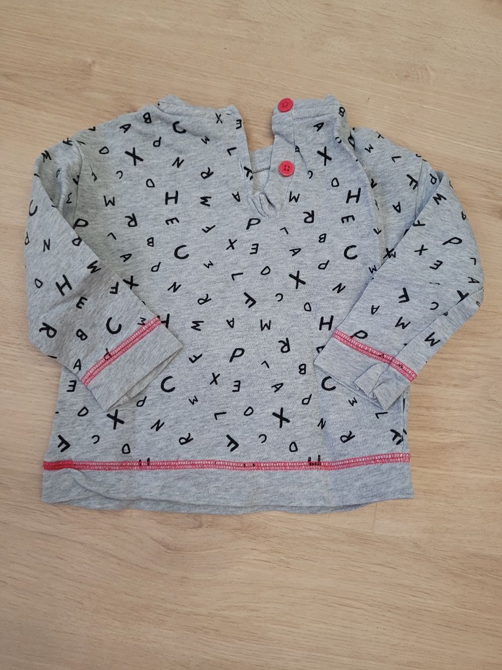 Pulls et sweat-shirts: Pulli Mini Mouse Gr. 86 – D'occasion à Lupsingen par sta_wgg5 3