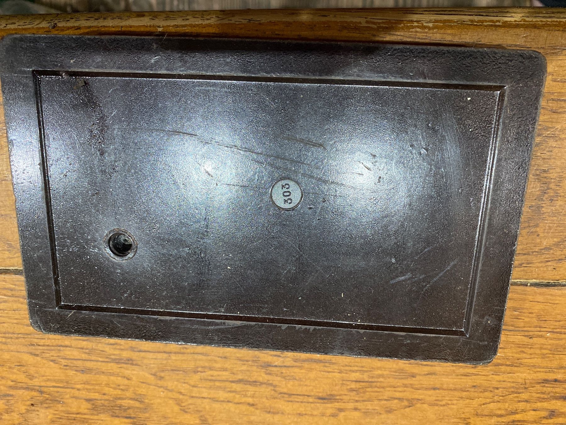 Teglie da forno: Moule chocolat schokoladenform Bakélite praliné – Usato da Lajoux JU venduto da Briard0 4