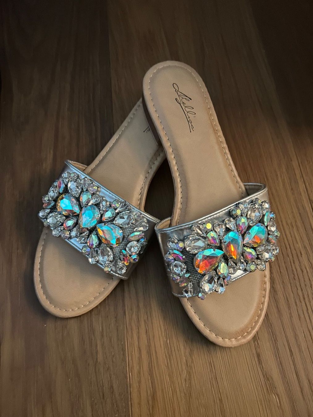 Scarpe da donna: Sandalen Grösse 40 – Usato da Schwyz venduto da lookatit