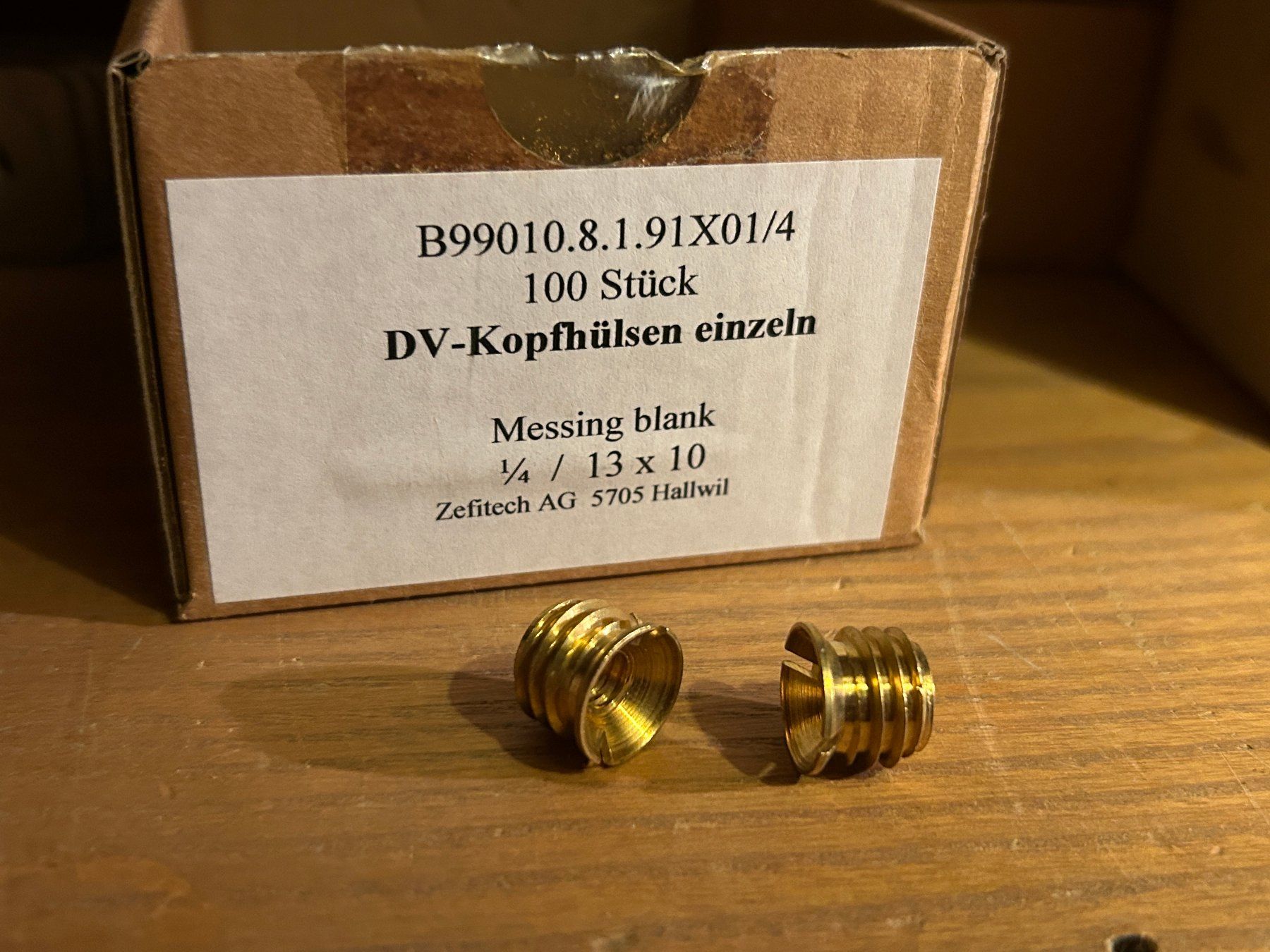 Ferramenta: DV Kopfhülsen Messing 48 Stk. – Nuovo (secondo la descrizione) da Hägendorf venduto da hst_h8cb