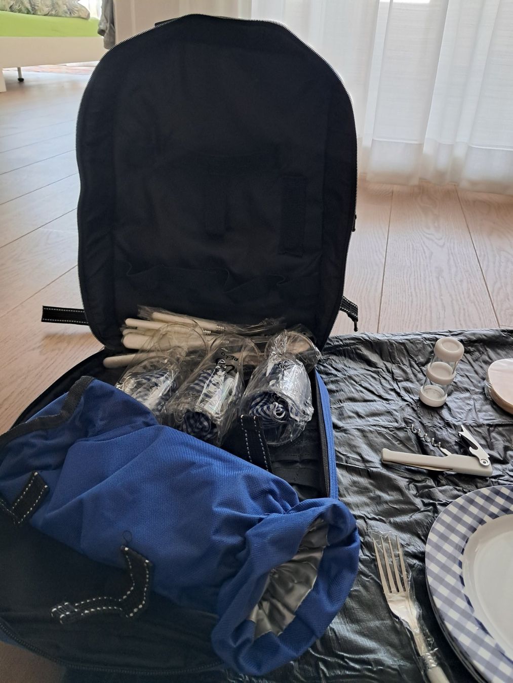 Services de table: Picknick-Rucksack – Neuf avec emballage d'origine à Zürich par Ursulin 2