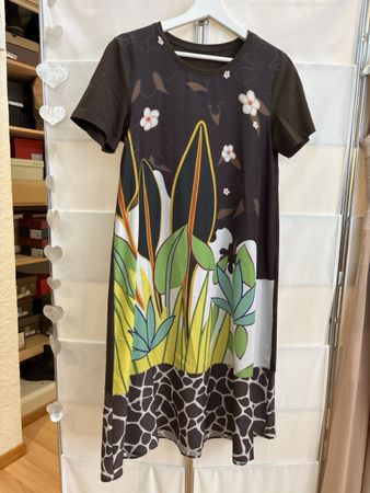 Kleid Damen kurzarm braun mit Print Grösse M