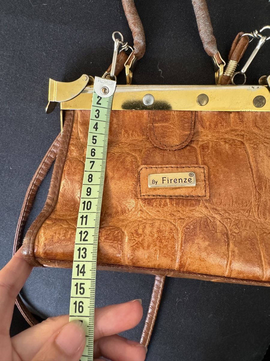 Borse da donna: Vintage Ledertasche by Firenze Tasche – Usato da Obfelden venduto da tan_9lj9 7