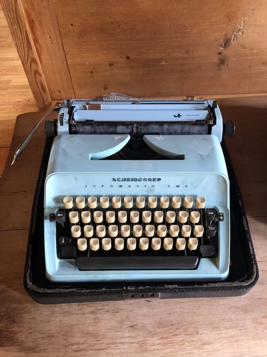 Macchine da scrivere: Schreibmaschine – Usato da Matten(St.Stephan) venduto da ren_r8tw