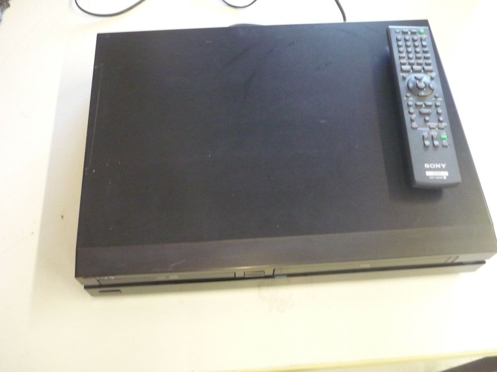 Sony RDR VX 450 - DVD VHS Kombiegerät inkl Fernbedienung (Gebraucht) in ...