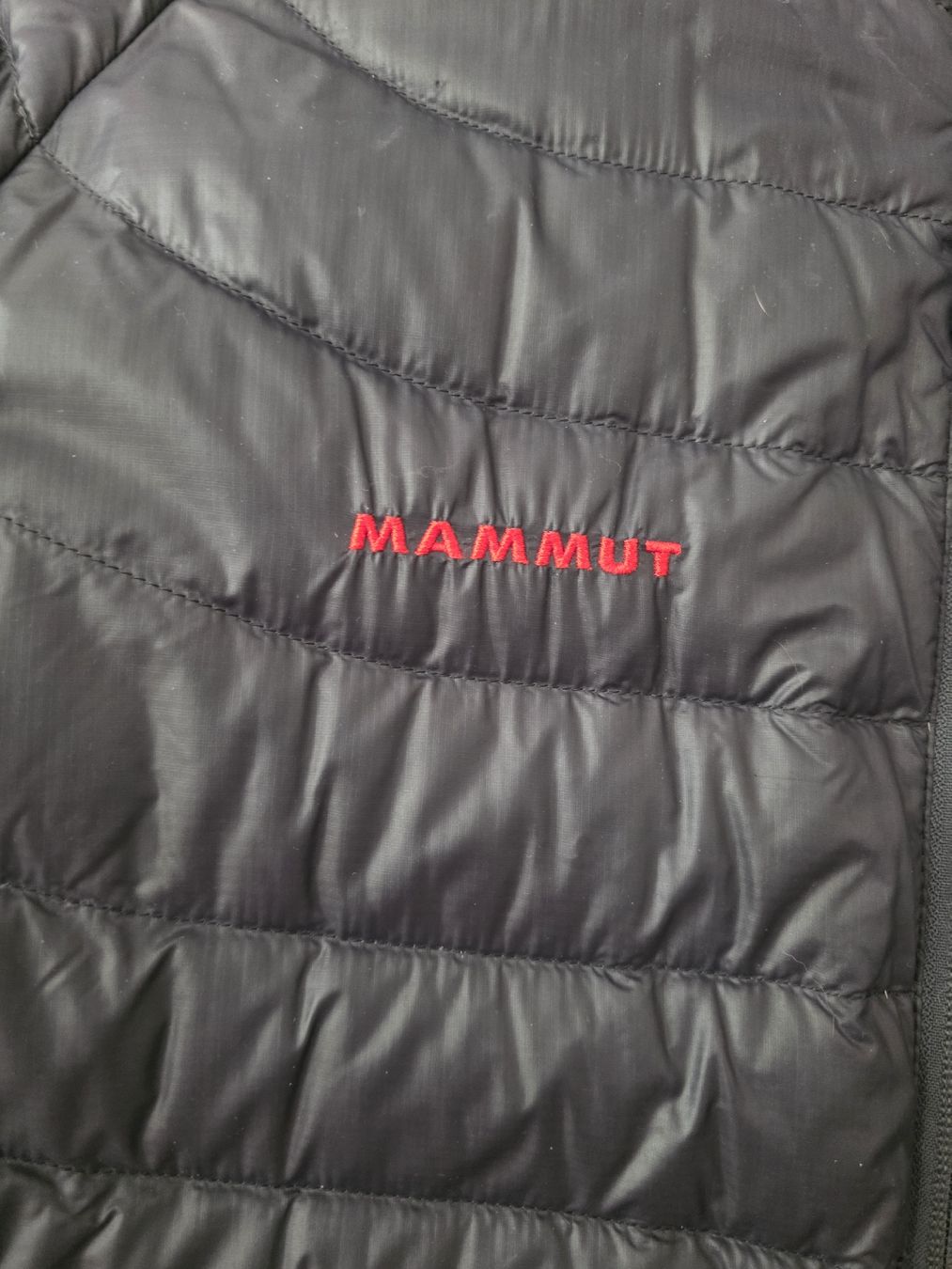 Mammut Giacche: Veste Mammut noir – Usato da Bulle venduto da Christophe1080 2