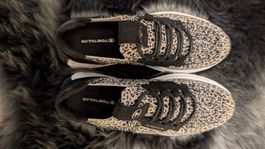 Damenschuhe Tom Tailor Leo-Muster Grösse 39 neuwertig