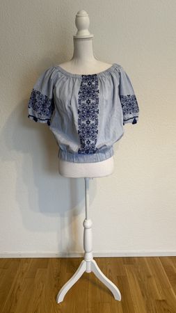 Adolfo Domínguez Off-Shoulder Bluse Gr. 36 mit Stickerei