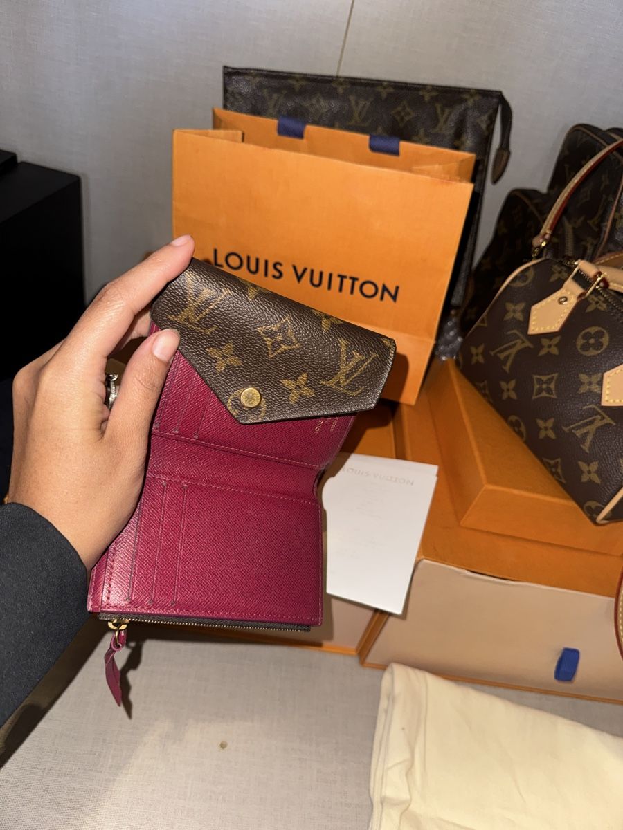 Louis Vuitton Portamonete: Louis Vuitton Victorine Geldbörse – Usato da Widnau venduto da Pukpan_99 9
