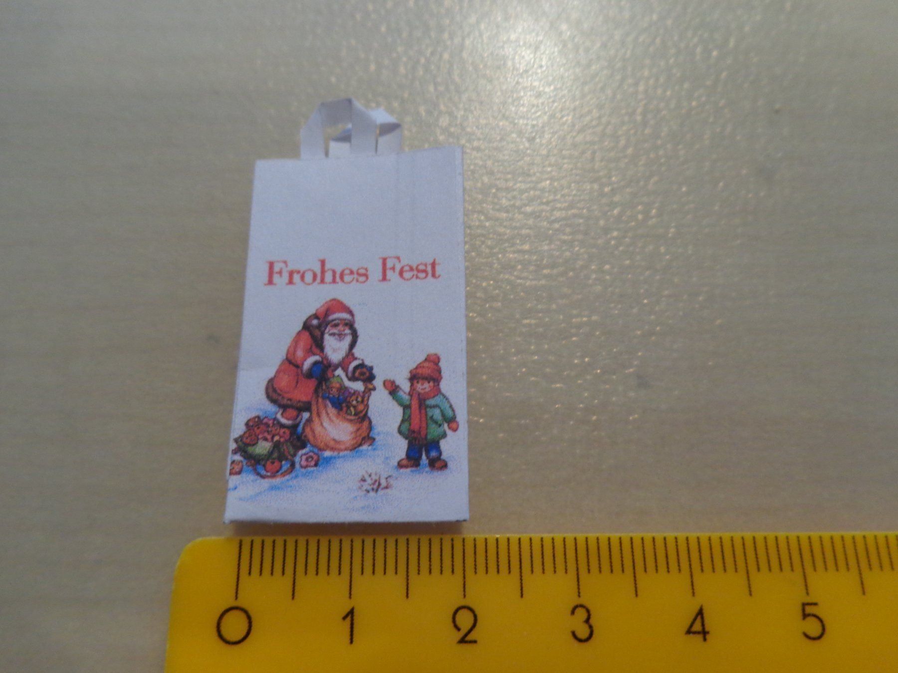 Jouets: Papiertasche Nikolaus mit Kind 1:12 – Neuf (Voir description) à Wetzikon ZH par Baschtelfee
